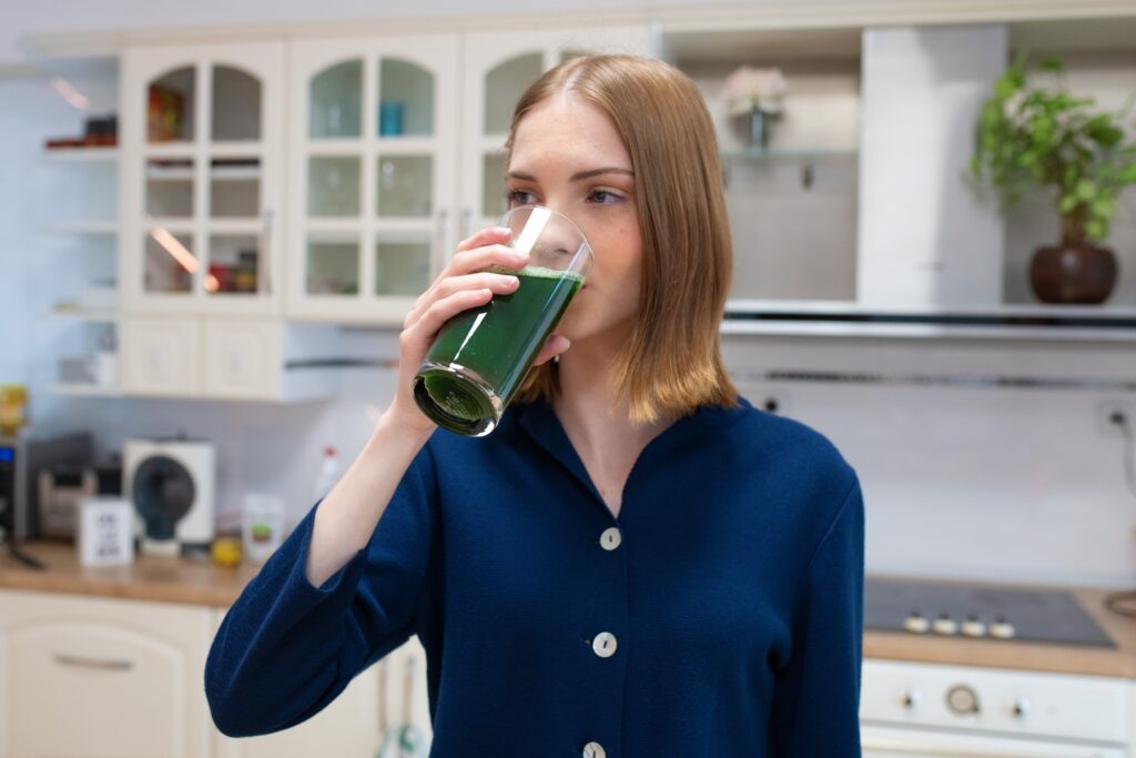 Mladý ječmen – superpotravina pro detoxikaci, dietu a boj s únavou